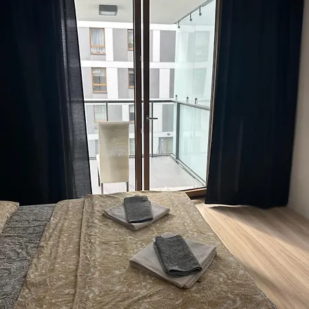 Prime Location アパート ワルシャワ